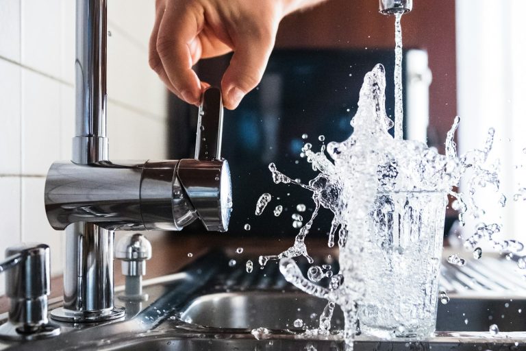 7 Early Signs of a Hidden Water Leak in Your Home